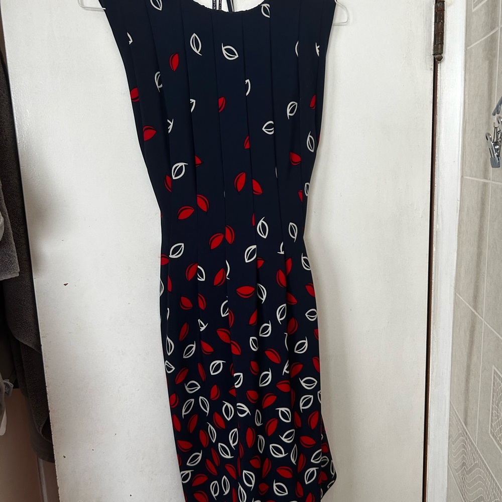 Anne Klein Elegant Navy and Red Leaf Print Dress
